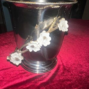 Elegant Silver Floral Vase